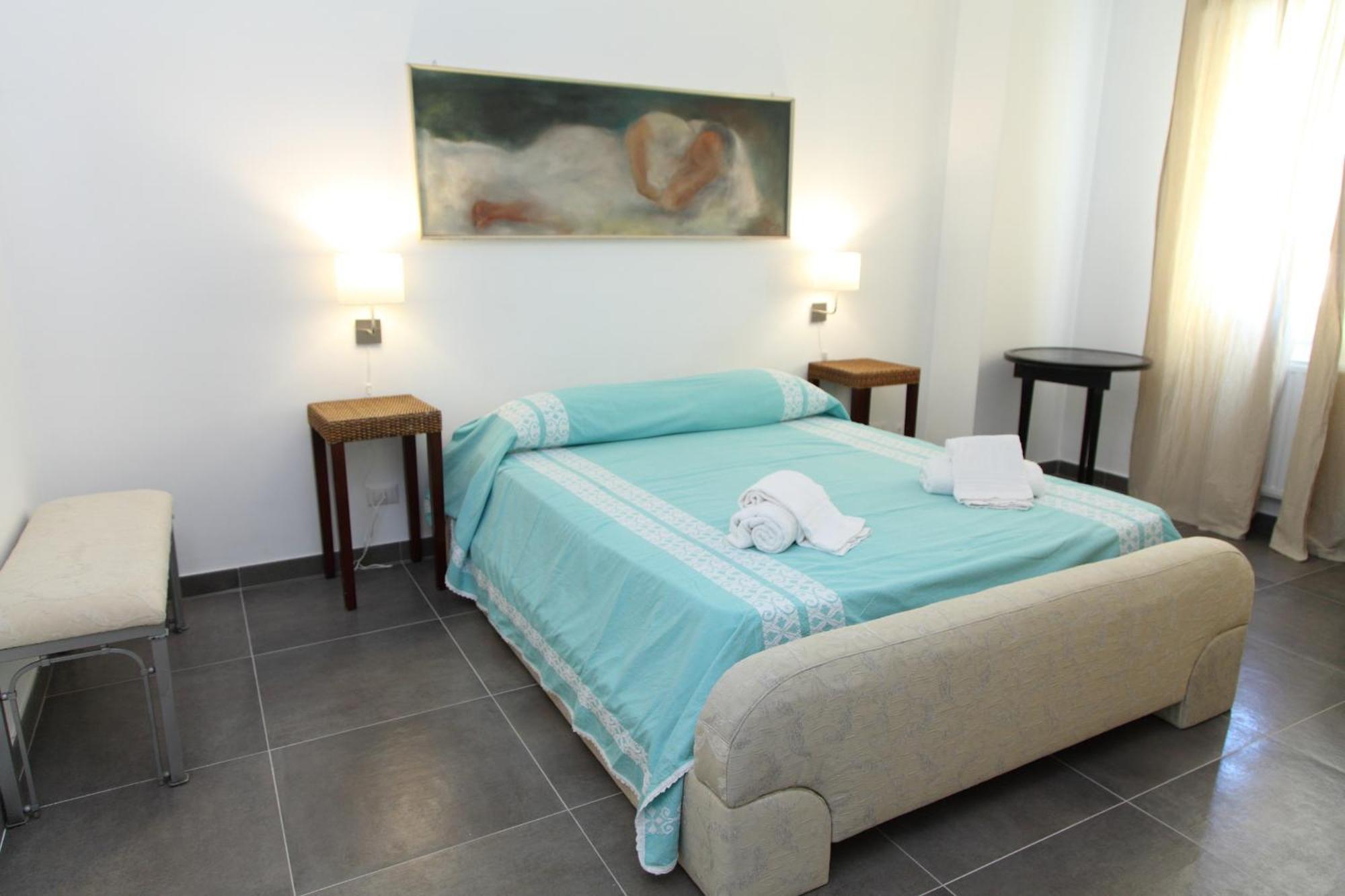 Family House - By Vacation Service Cefalù Zewnętrze zdjęcie